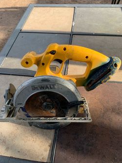 Untested Yellow and Black DeWalt Cordless Circular Saw Power (Tool Only)
