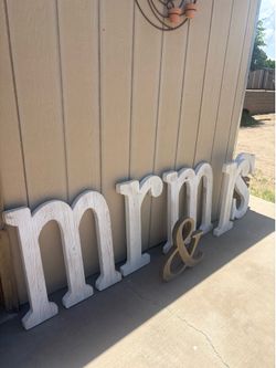 Mr & Ms. wall decor