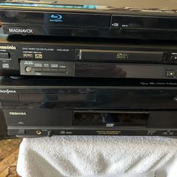 DVD/CD Players No Remotes $30.00 Each