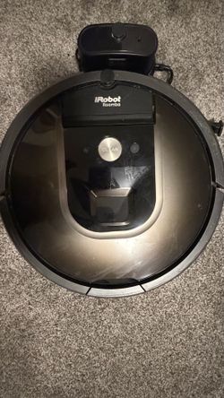 iRobot Roomba 980 with charging station