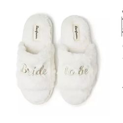 Dearfoams Bridal Faux Fur Slide Slippers Size Medium 7/8