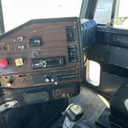 1996 Freightliner Fld120 Cat Engine Untouched 