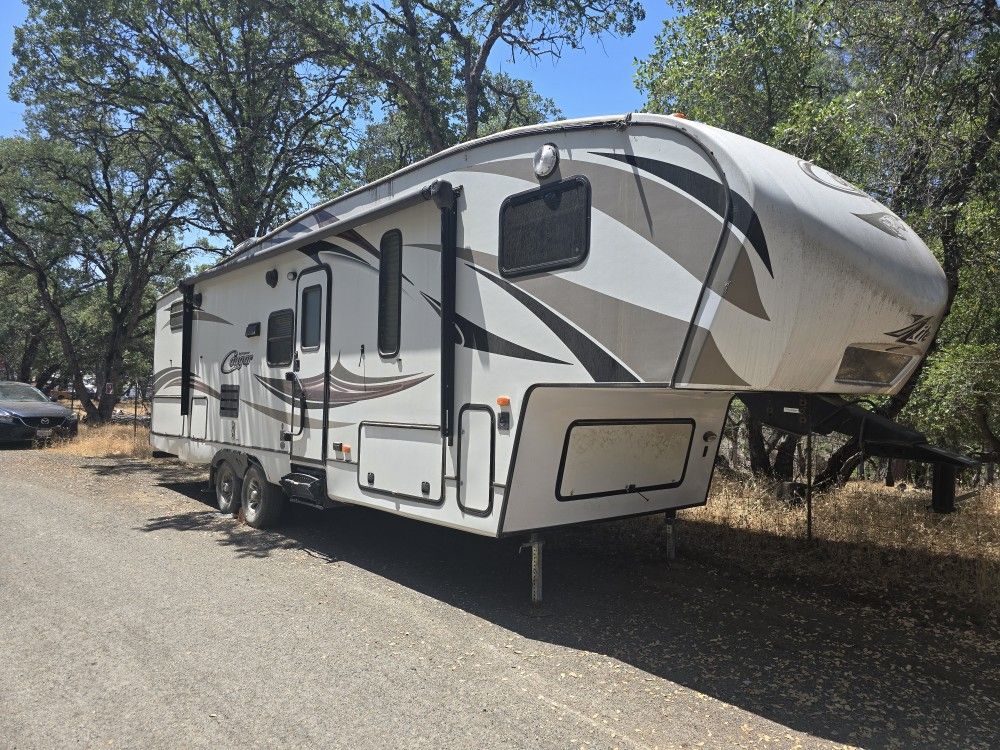 2016 Keystone XLite 28RDB