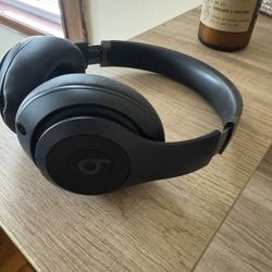 Beats Barely Used 