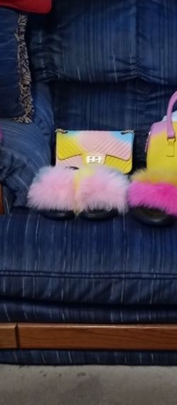 Furry Sandals. With Purse