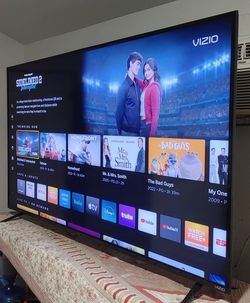 SMART  CAST  TV  VIZIO  XLED  70"  4K  VIVID   HDR10   DOLBY   VISION  FULL  UHD  2160p♦️♦️ (NEGOTIABLE)♦️♦️  FREE  DELIVEY♦️♦️