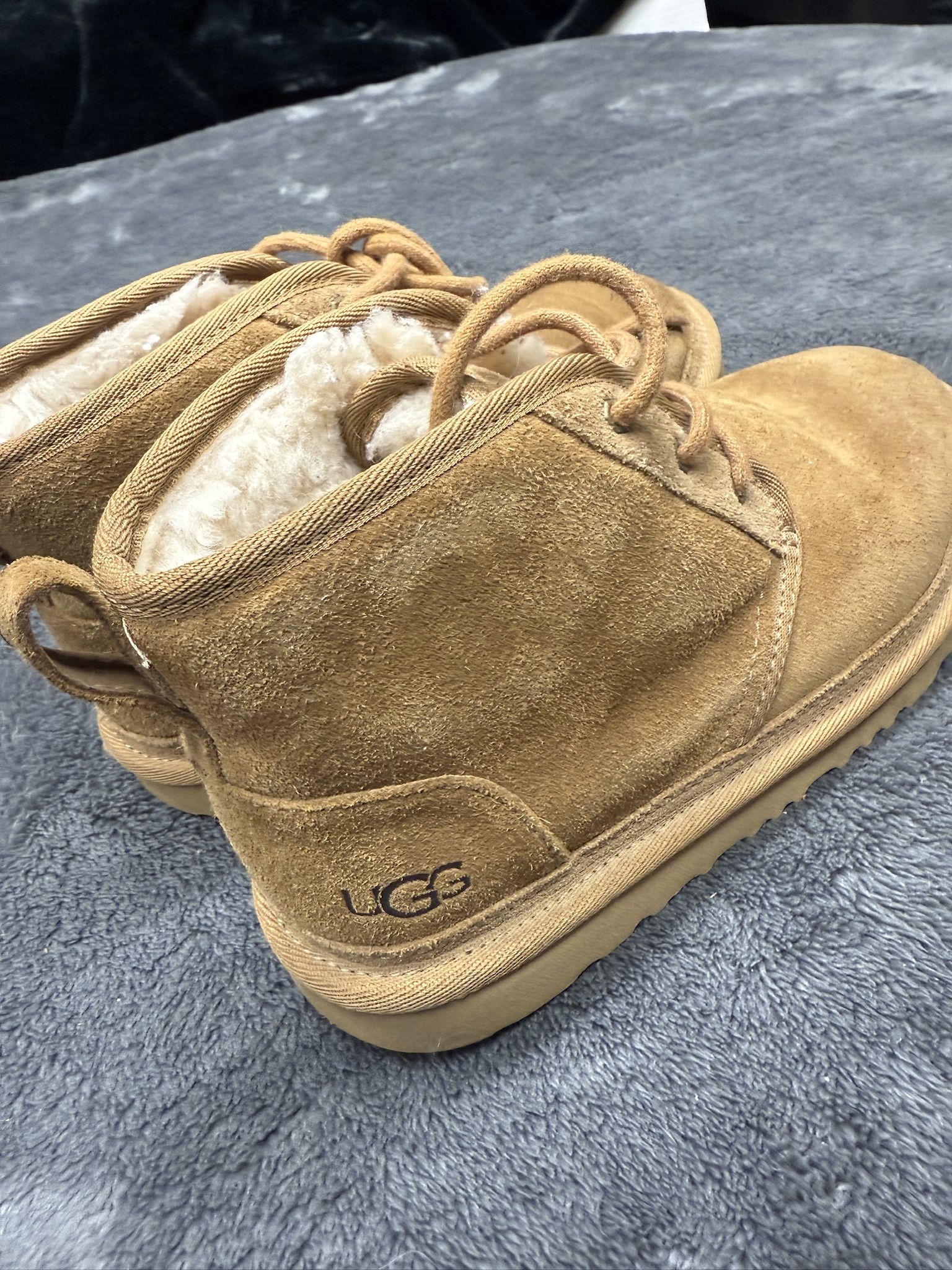 Tan UGG Youth 4 boots with a boho touch #bohostyle #tanboots