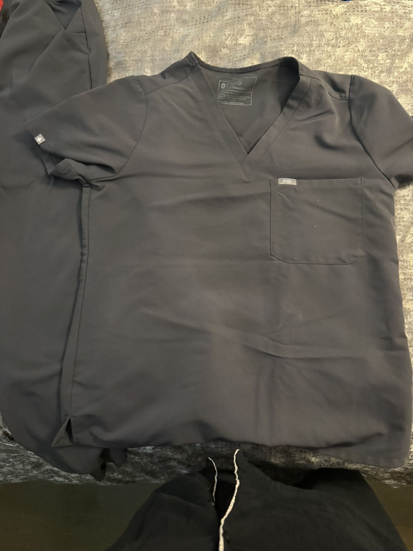 Figs Scrub Top