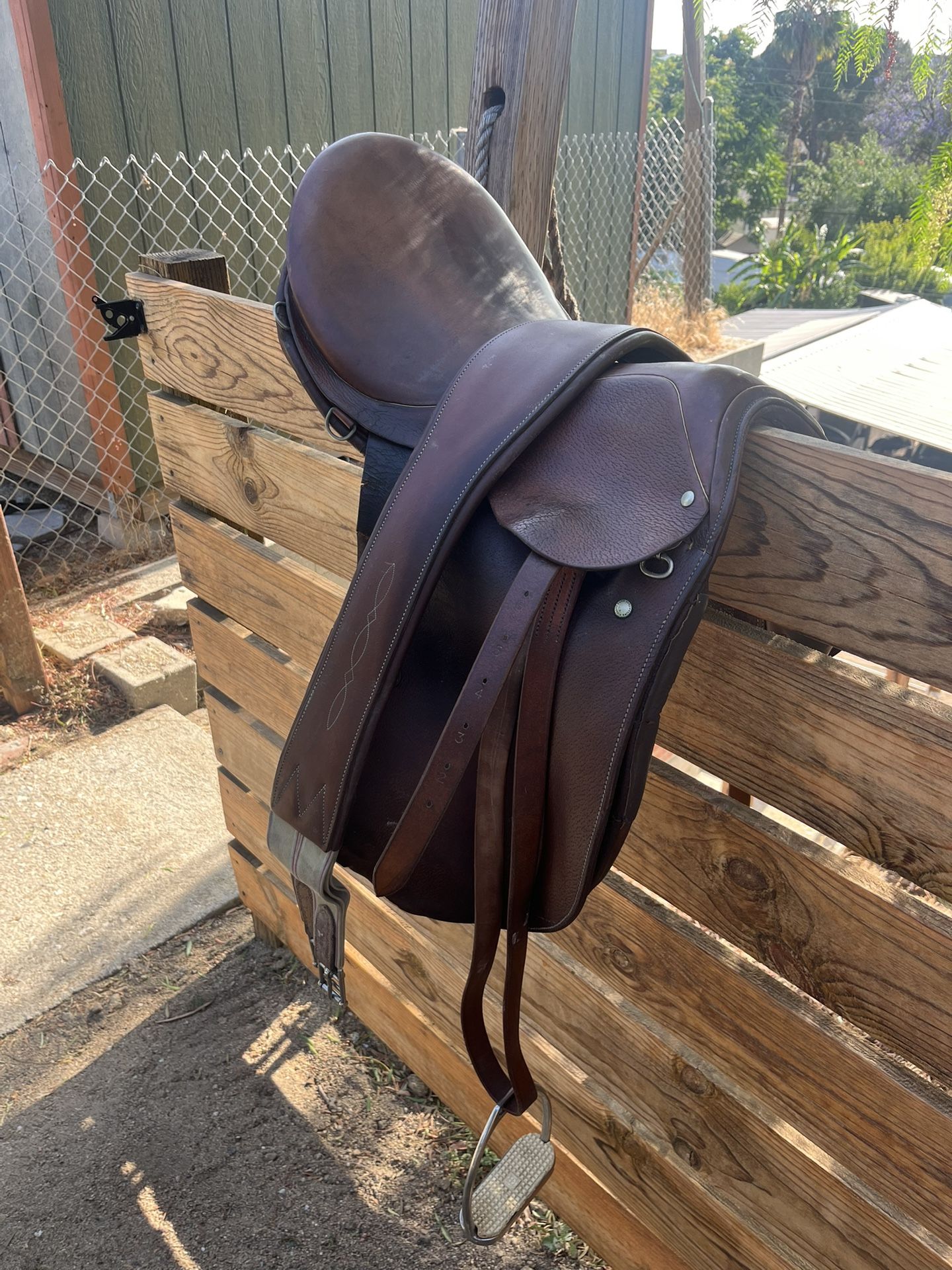 Stubben Saddle, Bareback Saddle,Halter