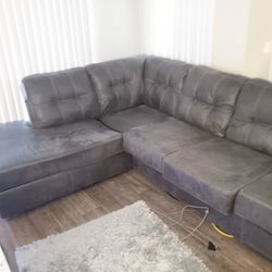 Sectional Couch.  Good Condition.  Baught New For  1,000 from Biglots.