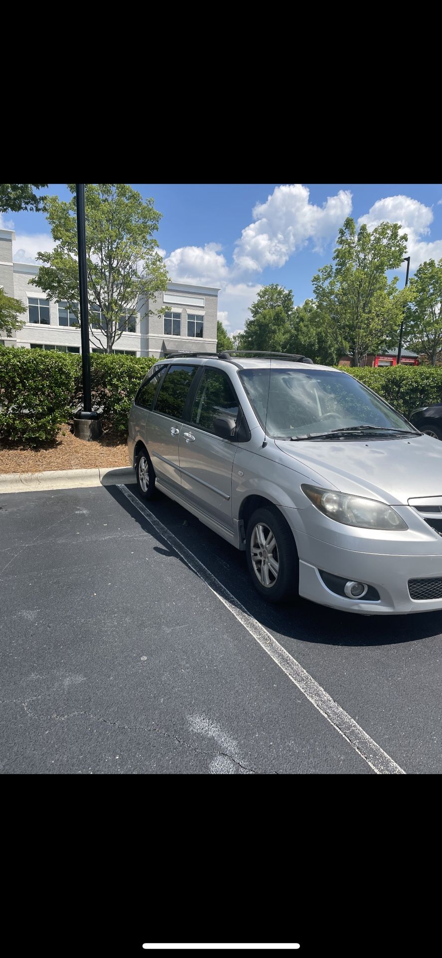 2005 Mazda MPV