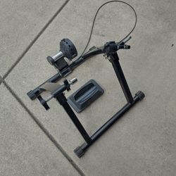 Akonza Bike Trainer Stand w/ Front Wheel Riser