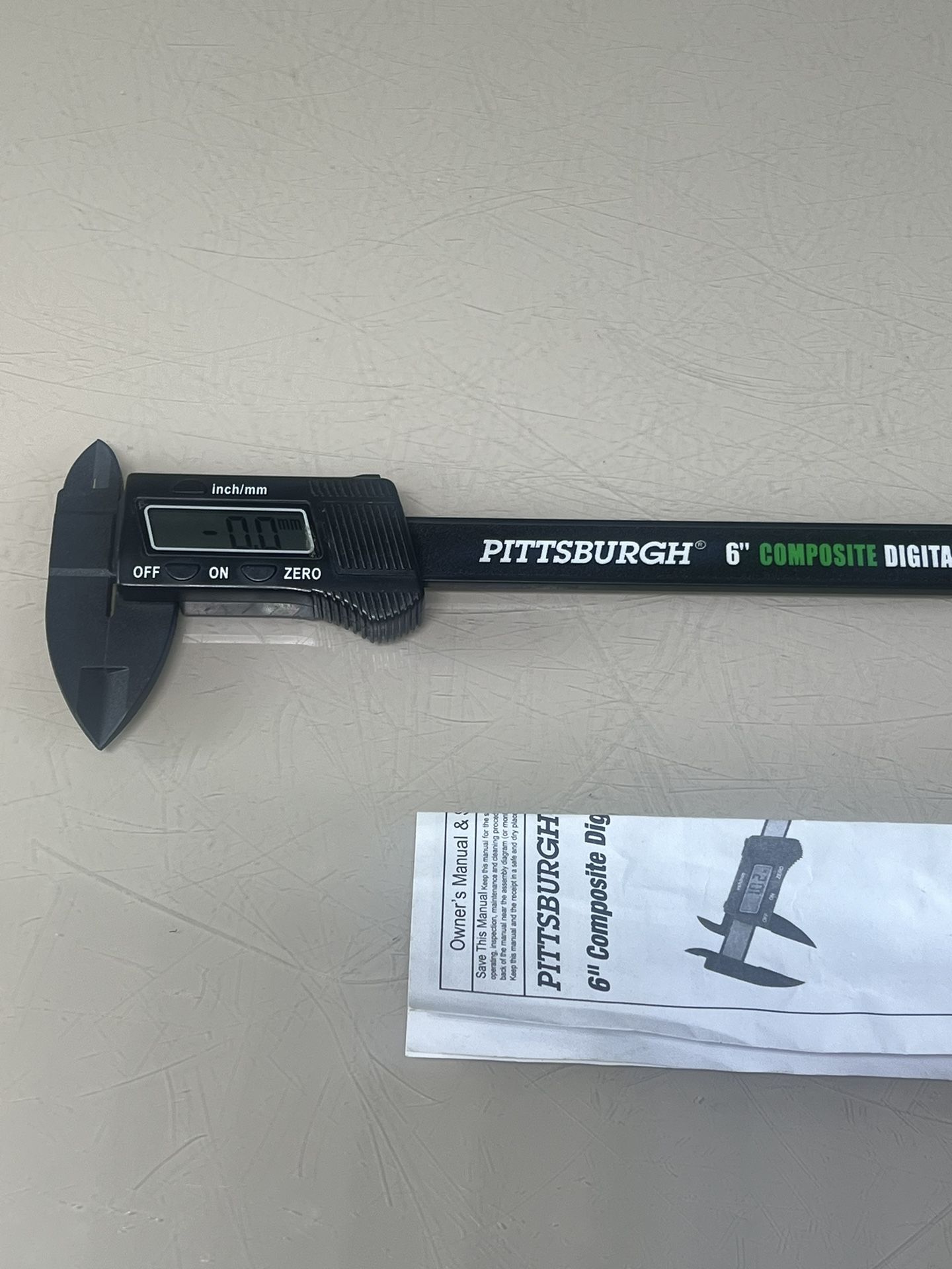 Pittsburgh 6" Composite Digital Caliper 93293 LCD Display Inch/mm Cen-Tech. Only used a handful of times and is in good cosmetic condition and fully f