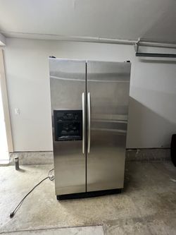 Refrigerador (Does Not Work )
