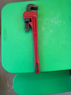 Heavy Duty Pipe Wrench