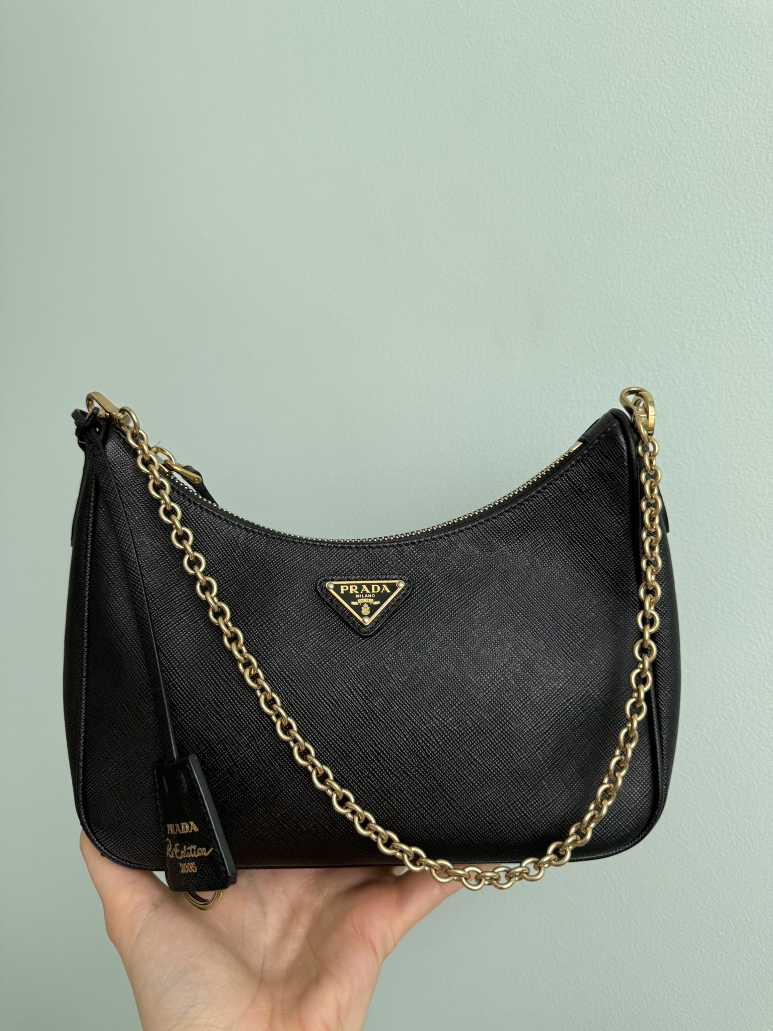Prada Re-Edition 2005 Saffiano leather bag