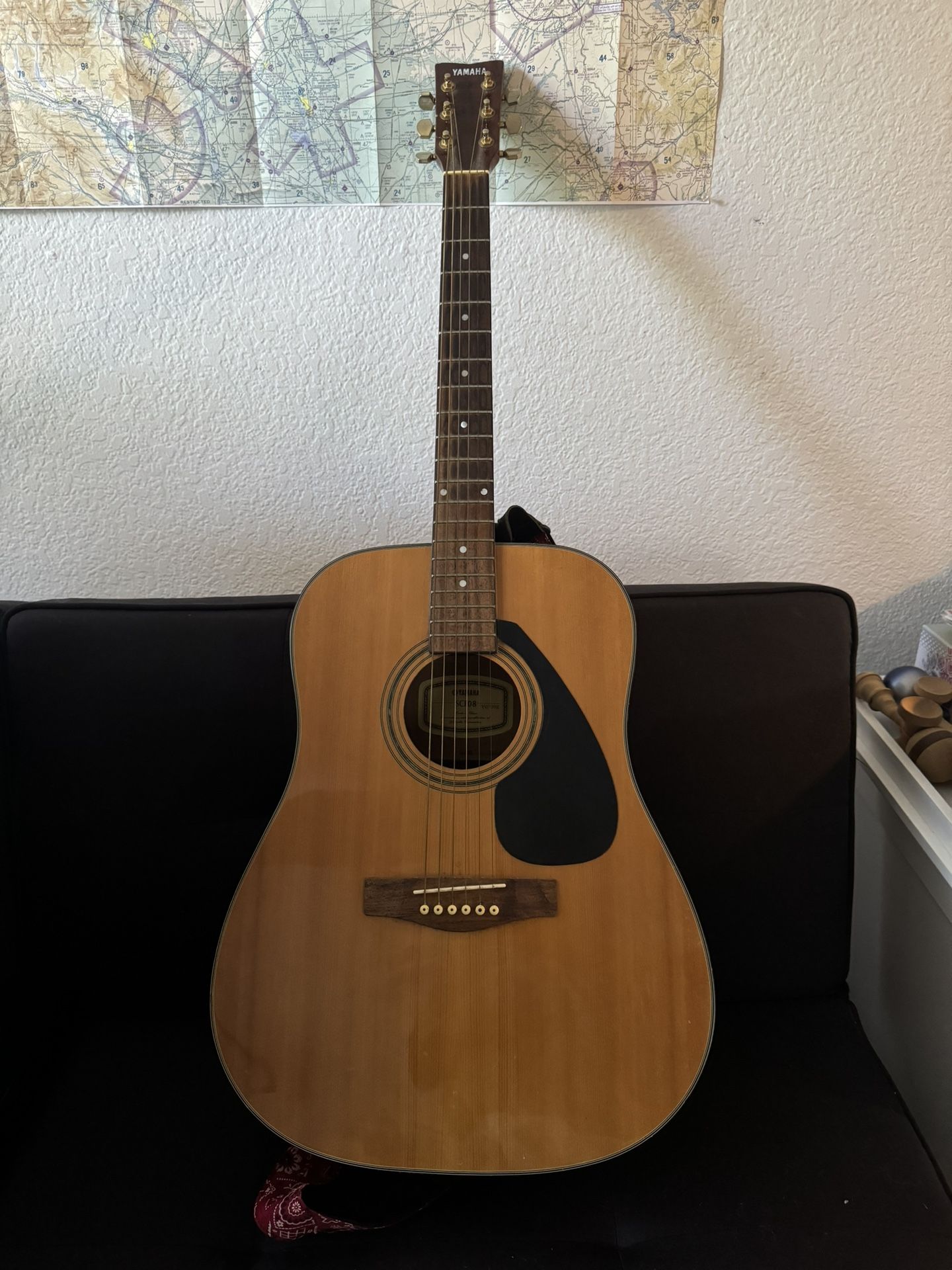 Yamaha Acoustic Guitar