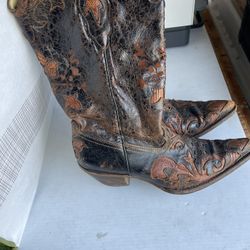 Women’s cowboy Boots