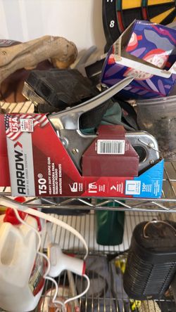 Heavy duty, staple gun