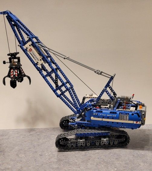 LEGO TECHNIC: Crawler Crane (42042)