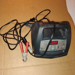 Battery Charger And Jumper Box Works Perfectly Motorcycle Boat Truck Van Car