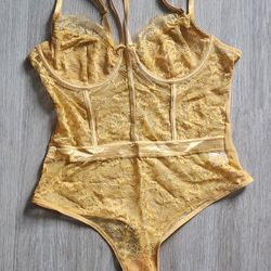 Fashion Nova Bodysuit (NEW)