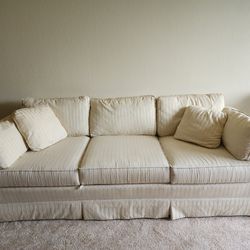 3 Seat Couch With Pillows