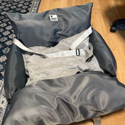 Funny Fuzzy Dog Car Bed