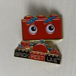 Exclusive 2022 Lego Brick Fest Live Enamel Pin Gold Tone VIP Package (Rare Collectors Item!)