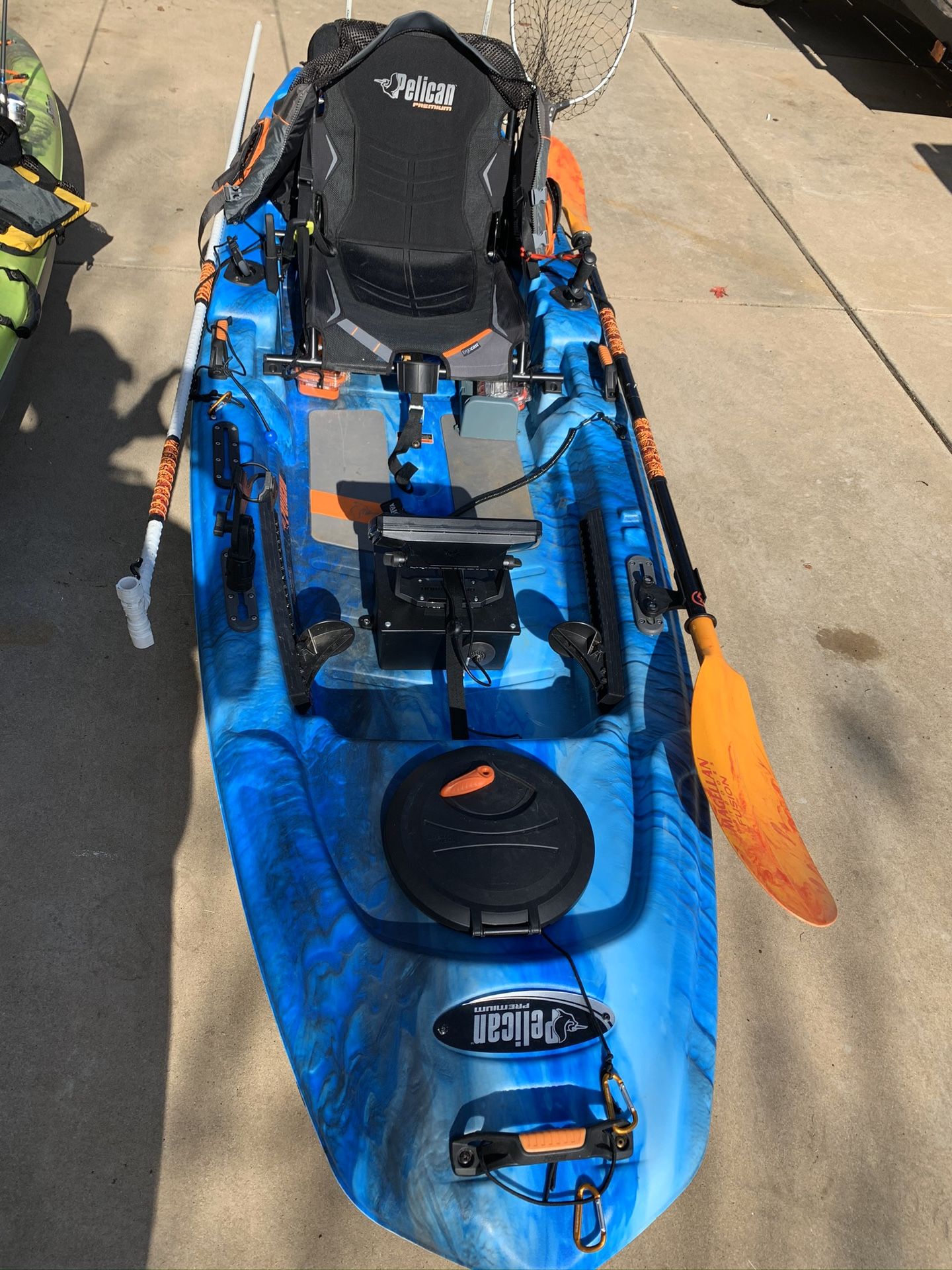 Fishing kayak