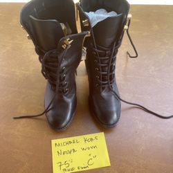  Michael Kors Women Boots 7.5 Botas De Mujer 