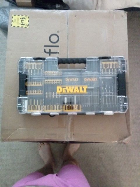 DeWalt 100 Piece Set