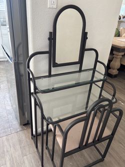 Makeup table/bench $60