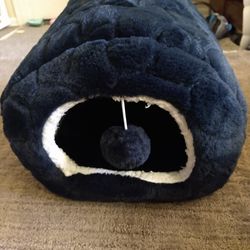 Cat house igloo