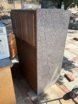 Kitchen and bathroom cabinets