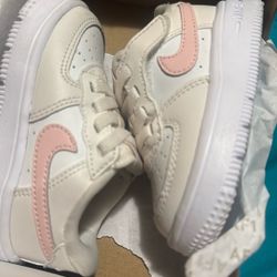 Baby Girl Linked