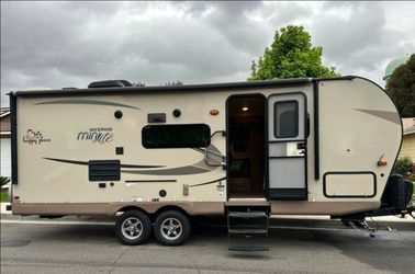 2018 Forest River Rockwood Mini Lite 2504S – Fully Loaded