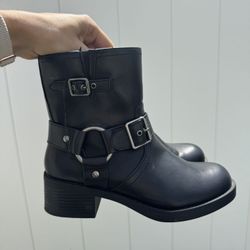 American Eagle Black Ankle Boots