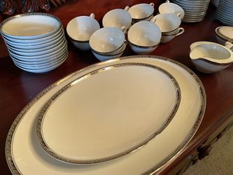 94-piece Silvester Fine China by Noritake