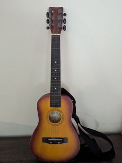Kids First Act Discovery Guitar with Strap ***Missing Strings***