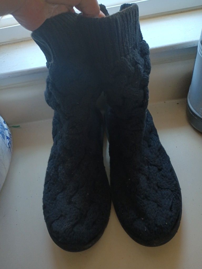 Black Knitted UGG Boots