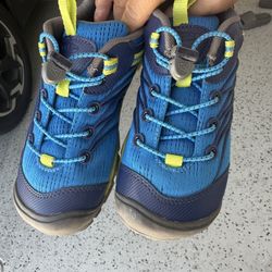 Keen Hiking Shoes (new) 