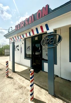 Beauty Salon - RENT/LEASE