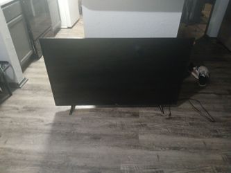 55 inch tv Only 50$