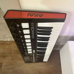 Midi Keyboard Akai Professional Advance 49 