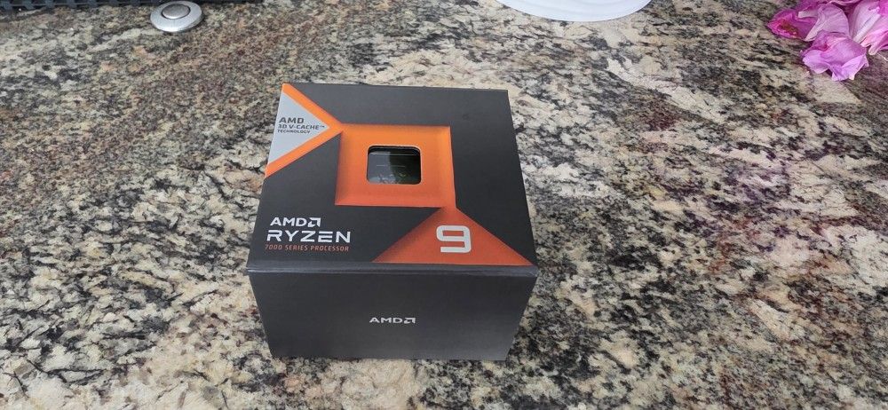 AMD RYZEN 7900X3D LIKE NEW