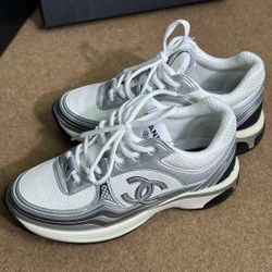 Leather Logo Silver Horn King Low Top Lifestyle Shoes Women's White Silver