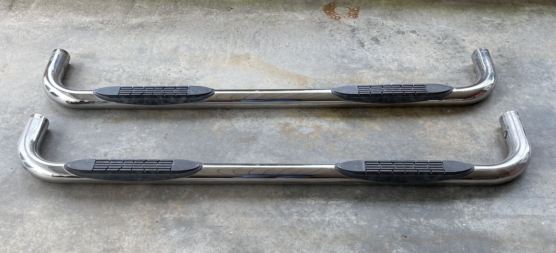 Nerf bars Step rails
