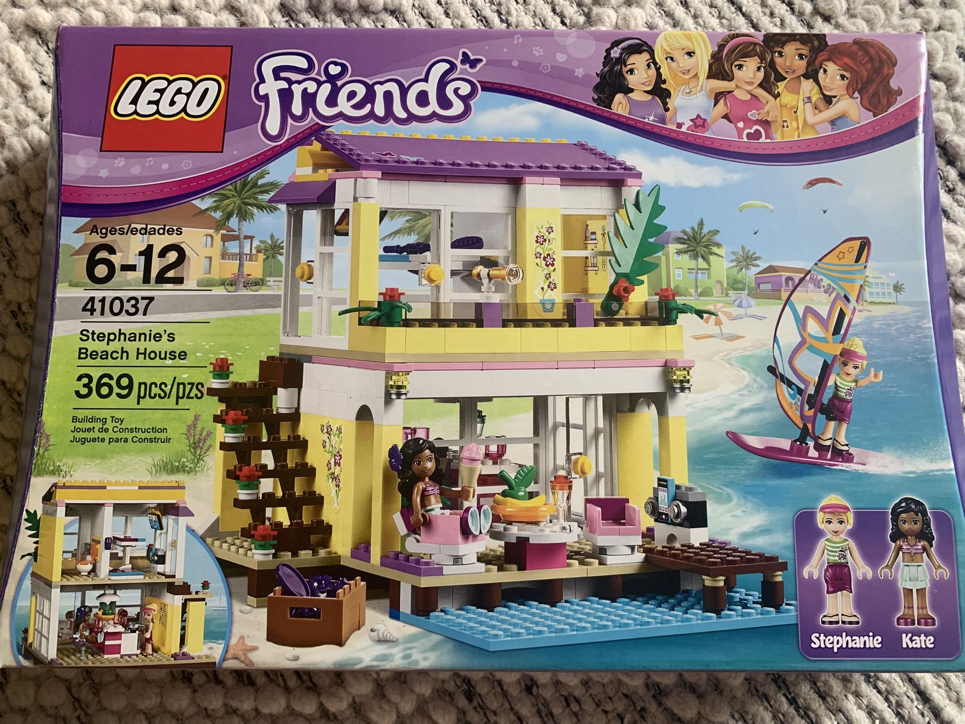 Retired Lego Stephanie’s Beach House 41037
