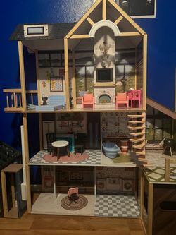 Large Doll house
